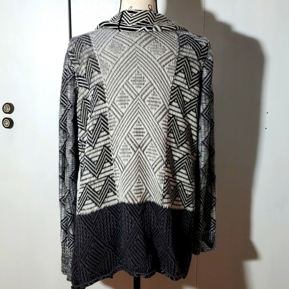 Lucky Brand-  Open Cardigan Mixed pattern Cozy Soft Essential Modern Cut Sz M - Picture 3 of 6
